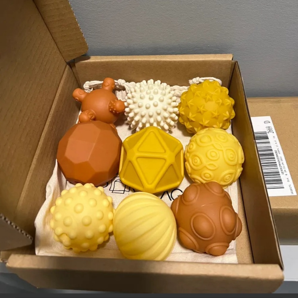 New in box, play balls for baby